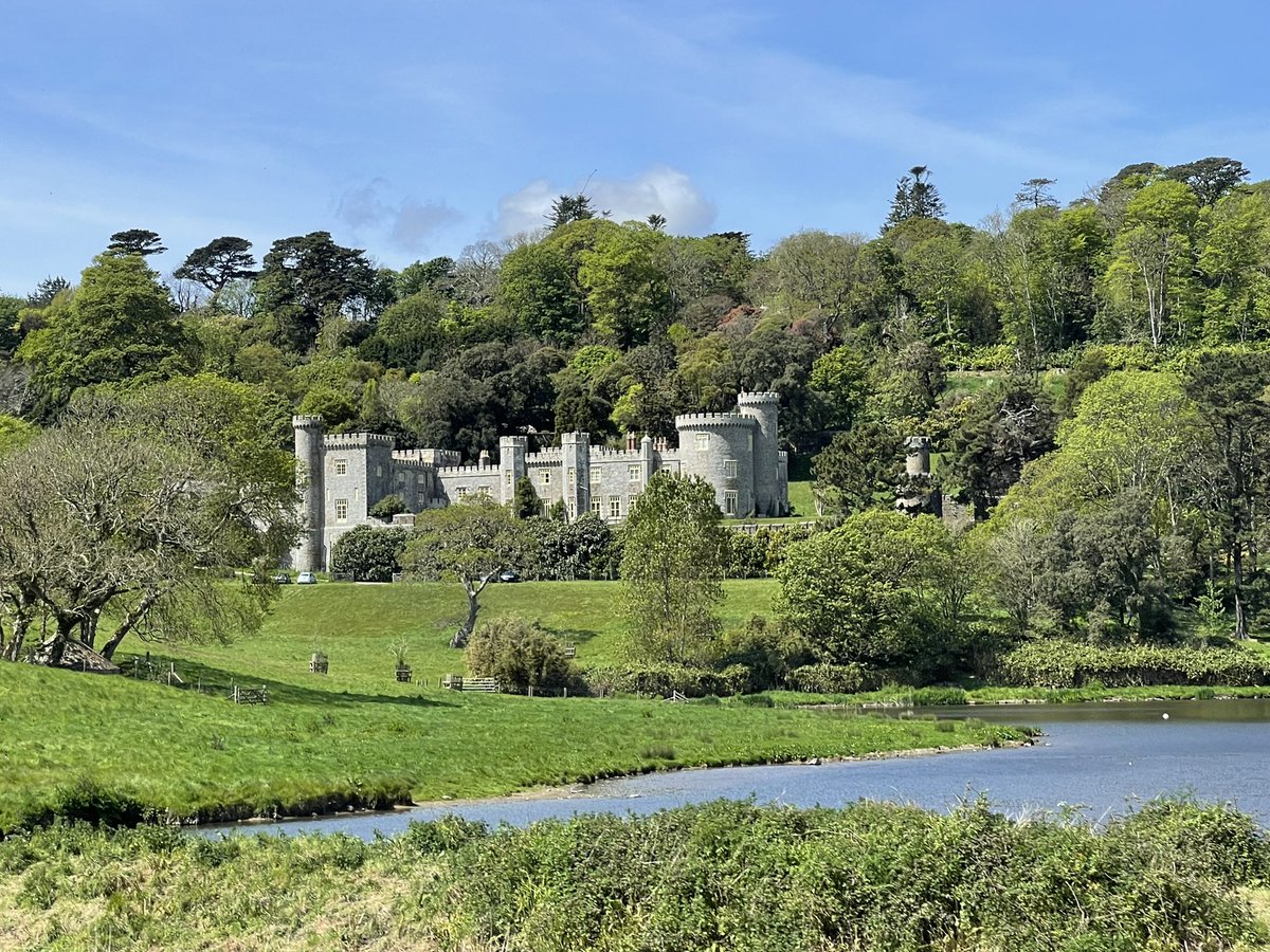 <a href="/CaerhaysGardens/">Caerhays Estate®</a> <a href="/Hopleyscoaches/">Hopleys coaches</a> <a href="/BBGuides/">British Guild of Tourist Guides</a> <a href="/noblecaledonia/">Noble Caledonia</a> working together to provide #tour from <a href="/FoweyHarbour/">Fowey Harbour</a> <a href="/PolruanPilot/">Will 〓〓💙</a> What a beautiful day! @SulisGuides