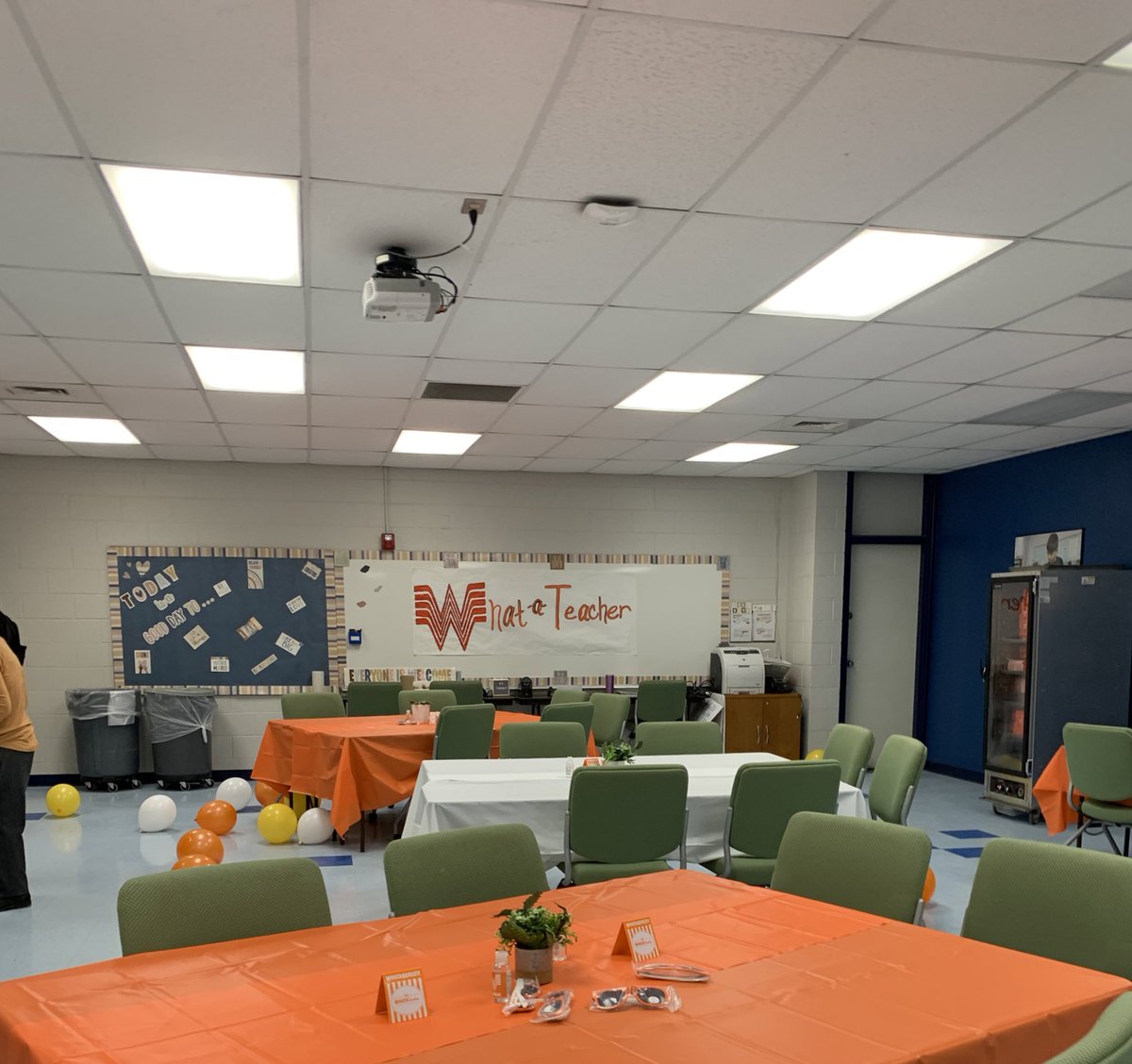 FSmeef's tweet image. Teacher appreciation week was absolutely spectacular. Thank you to @ARCESYISD, the wonderful faculty and staff who made me feel so, well, appreciated!!!! 👩‍🏫 🍎 📚 ❤️ #OFOD #wedeliverexcellence