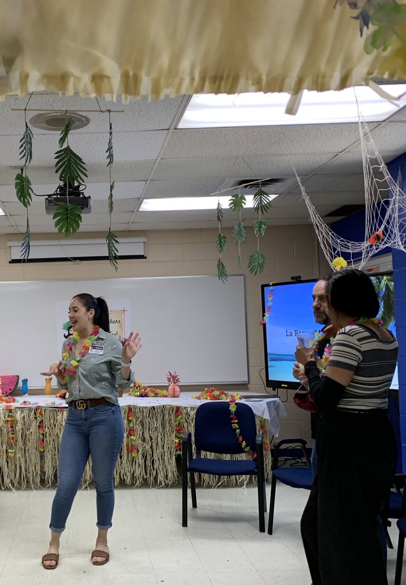 FSmeef's tweet image. Teacher appreciation week was absolutely spectacular. Thank you to @ARCESYISD, the wonderful faculty and staff who made me feel so, well, appreciated!!!! 👩‍🏫 🍎 📚 ❤️ #OFOD #wedeliverexcellence