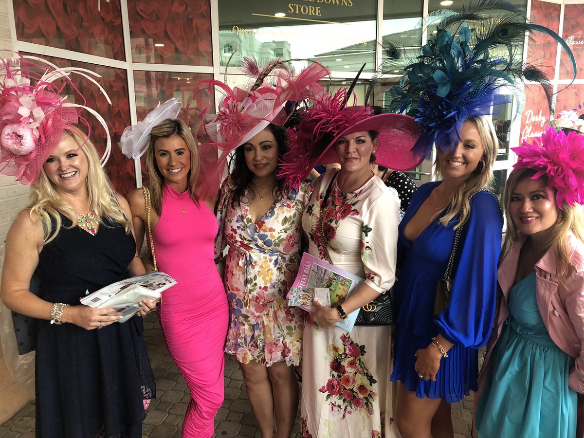 MK3TV_Boston's tweet photo. @WLKY #UPDATE I think it’s safe to say people have been waiting for a “traditional” derby like this for a LONG time.

People came prepared! Check out these fits! https://t.co/ieRyFgqfDq
