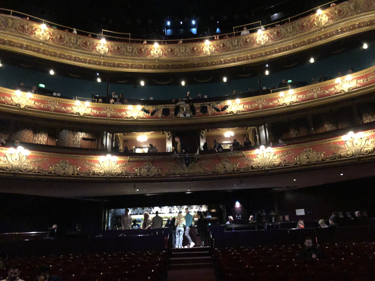 SeanHarrison4's tweet image. Feels like forever ago. But what an amazing night. Just two men shooting the breeze saying it how it is. Long live @WolfOwlPod @BigTomD @RomeshRanga