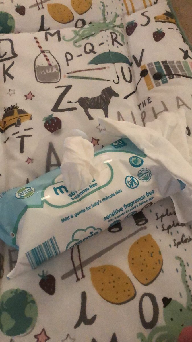 Craig_Wright's tweet photo. @AldiUK what happened to the quality or your Mamia baby wipes? They’ve turned so bad. We used to love them but now you can’t pull one wipe out, without half the packet following! https://t.co/tyBoUJez6z
