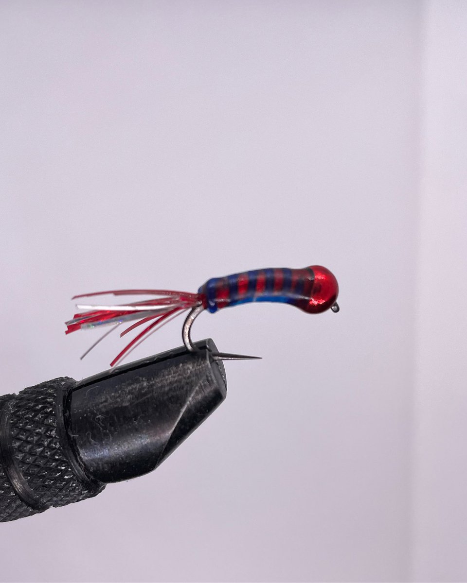 MaxsFlyFishing's tweet photo. Tie some flies! #RecipeToShuckBoredom https://t.co/r6Exzuemt9