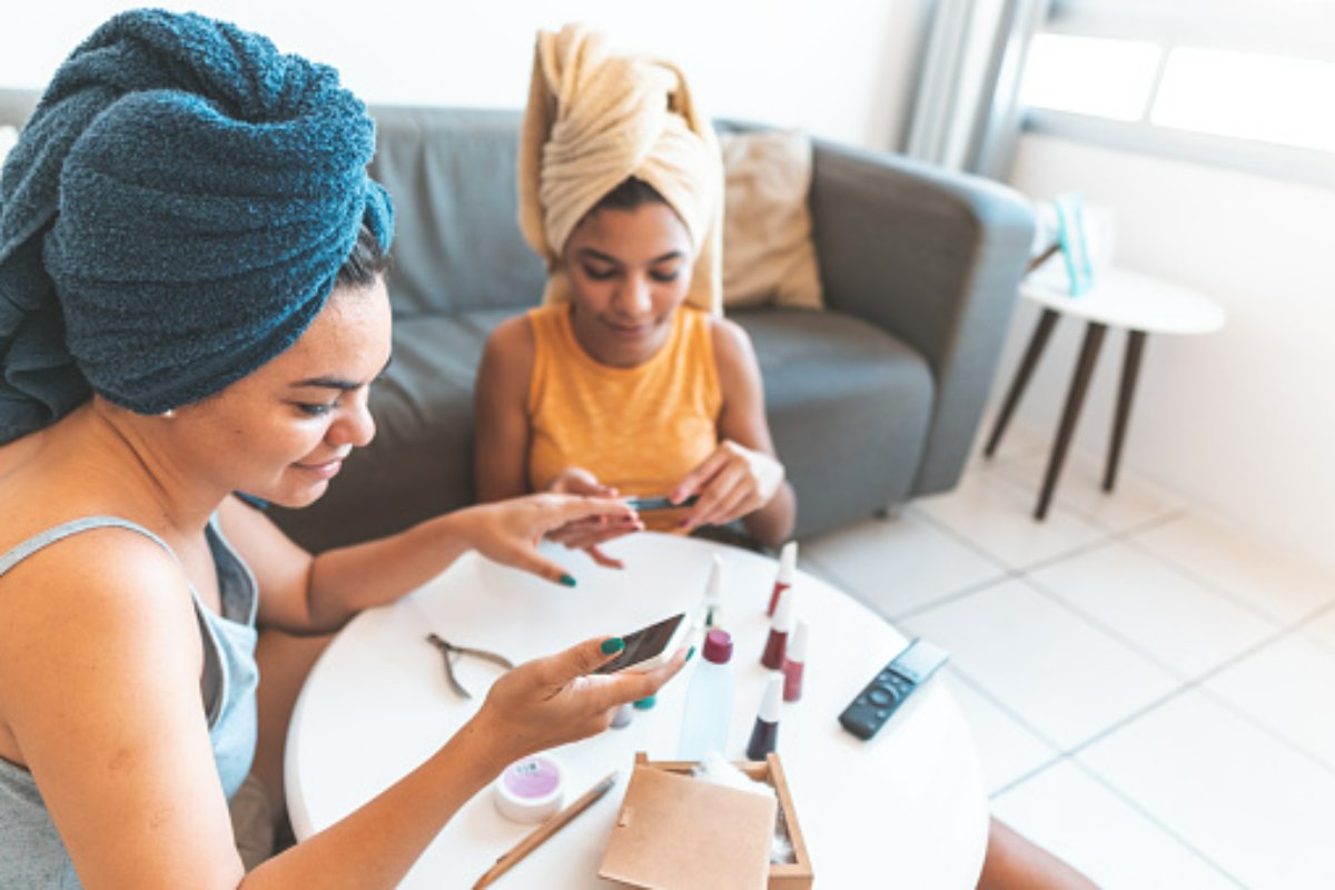 Mother Daughter time can be so precious ! Happy Mothers Day, with love from daniPro !  #HappyMothersDay