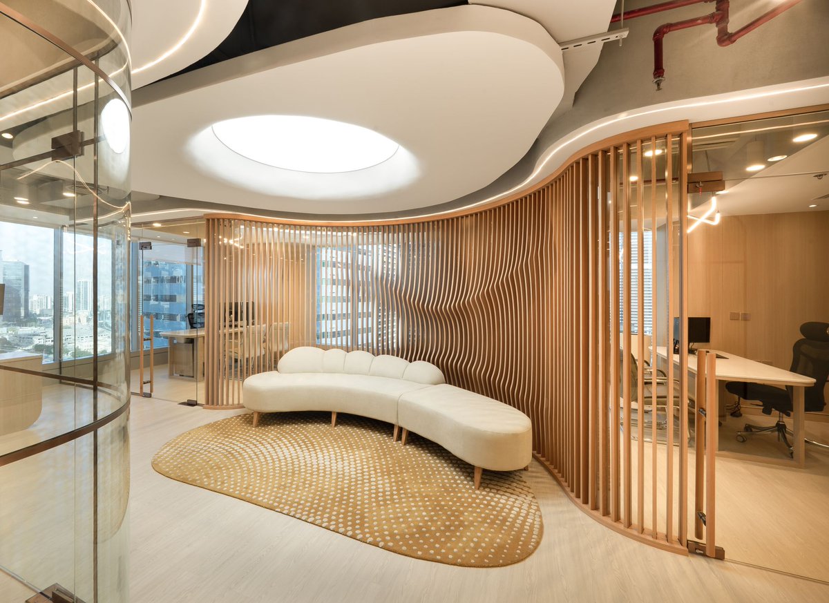Arch2O_magazine's tweet photo. Amazing parametric commercial interior designed by #STUDIOEMERGENCE.
Photographer: #YaminiKrishna
Project Location : #JLTDubai
#arch2o #arch2o_magazine https://t.co/sOHJOwd4IV