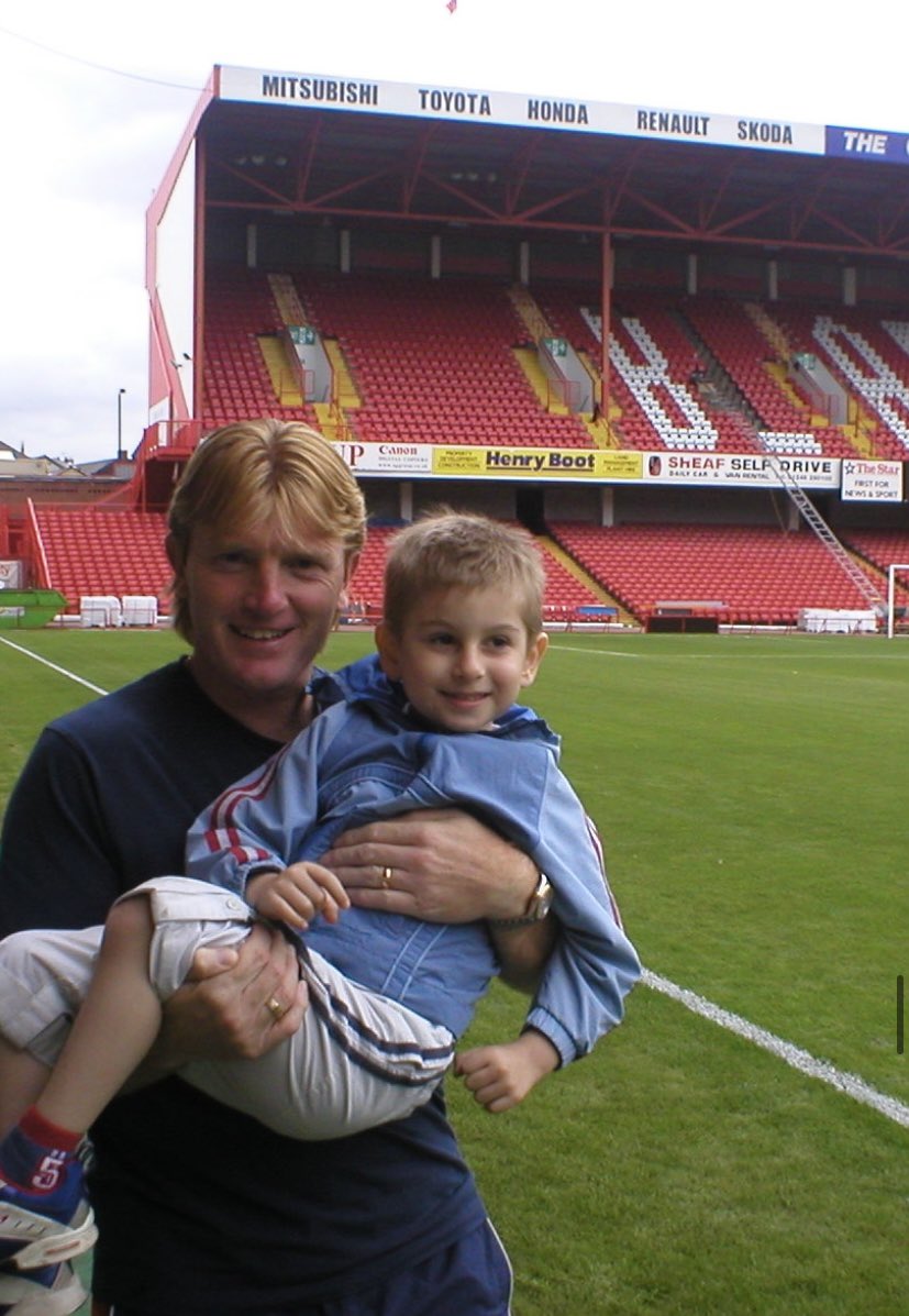 IvantonyB's tweet photo. 18 years apart it had to happen @SheffieldUnited #SUFC #twitterblades https://t.co/1qhUQoujvT