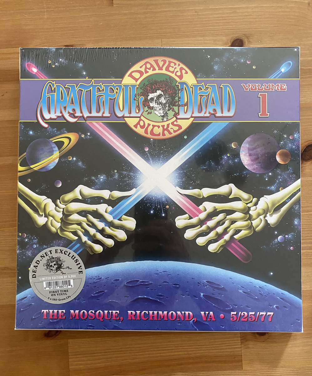 DeadToMePod's tweet photo. And look what just showed up on Billy K’s b-day! https://t.co/SDImdBaMej