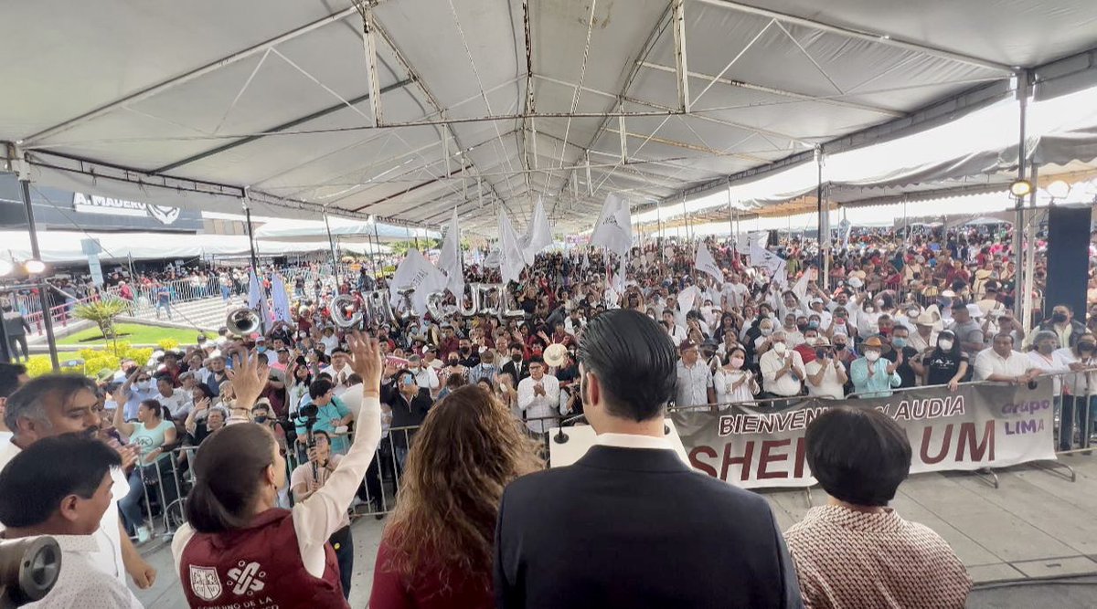 fchiguil's tweet photo. La Alcaldía Gustavo A. Madero respalda el gran gobierno de nuestra #JefaDeGobierno, @Claudiashein. Agradezco su asistencia este sábado a la explanada de @TuAlcaldiaGAM. https://t.co/ReqVkxfO6w