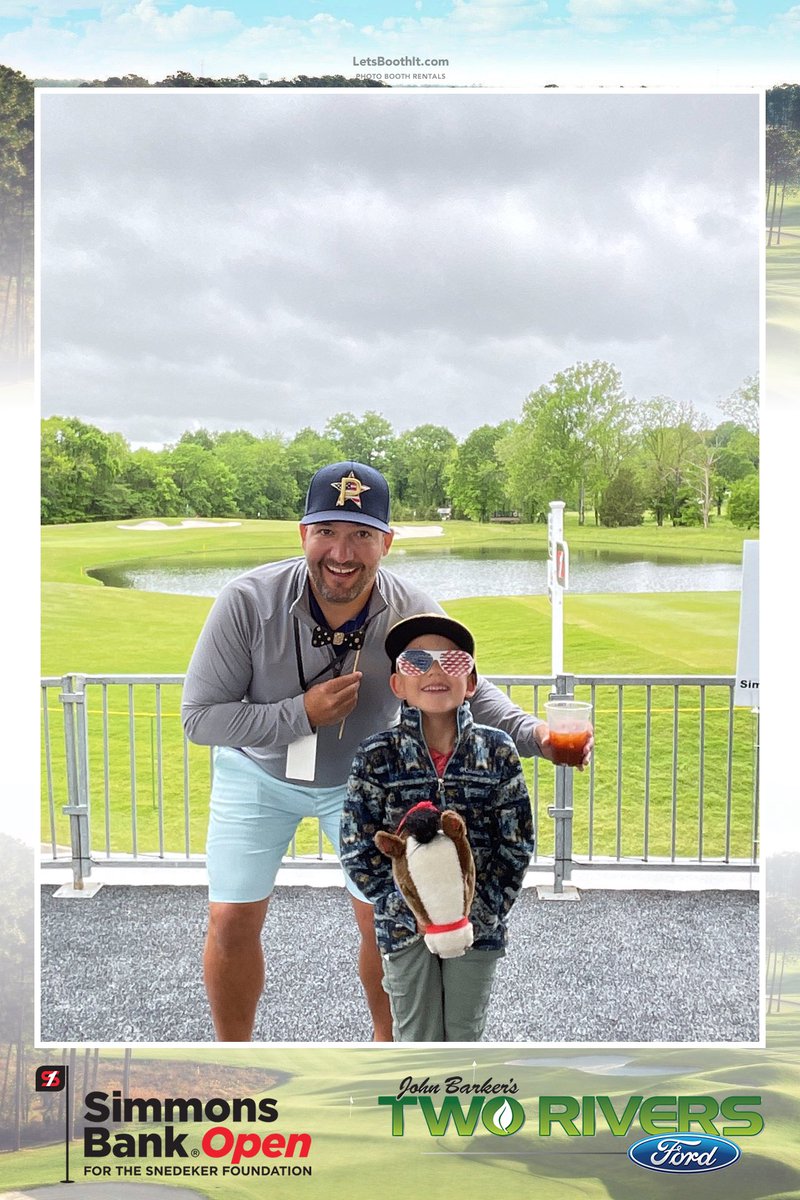 TwoRiversFord's tweet photo. All smiles at the @simmonsbankopen @jonross #grovegolf https://t.co/hMSndpSeXm
