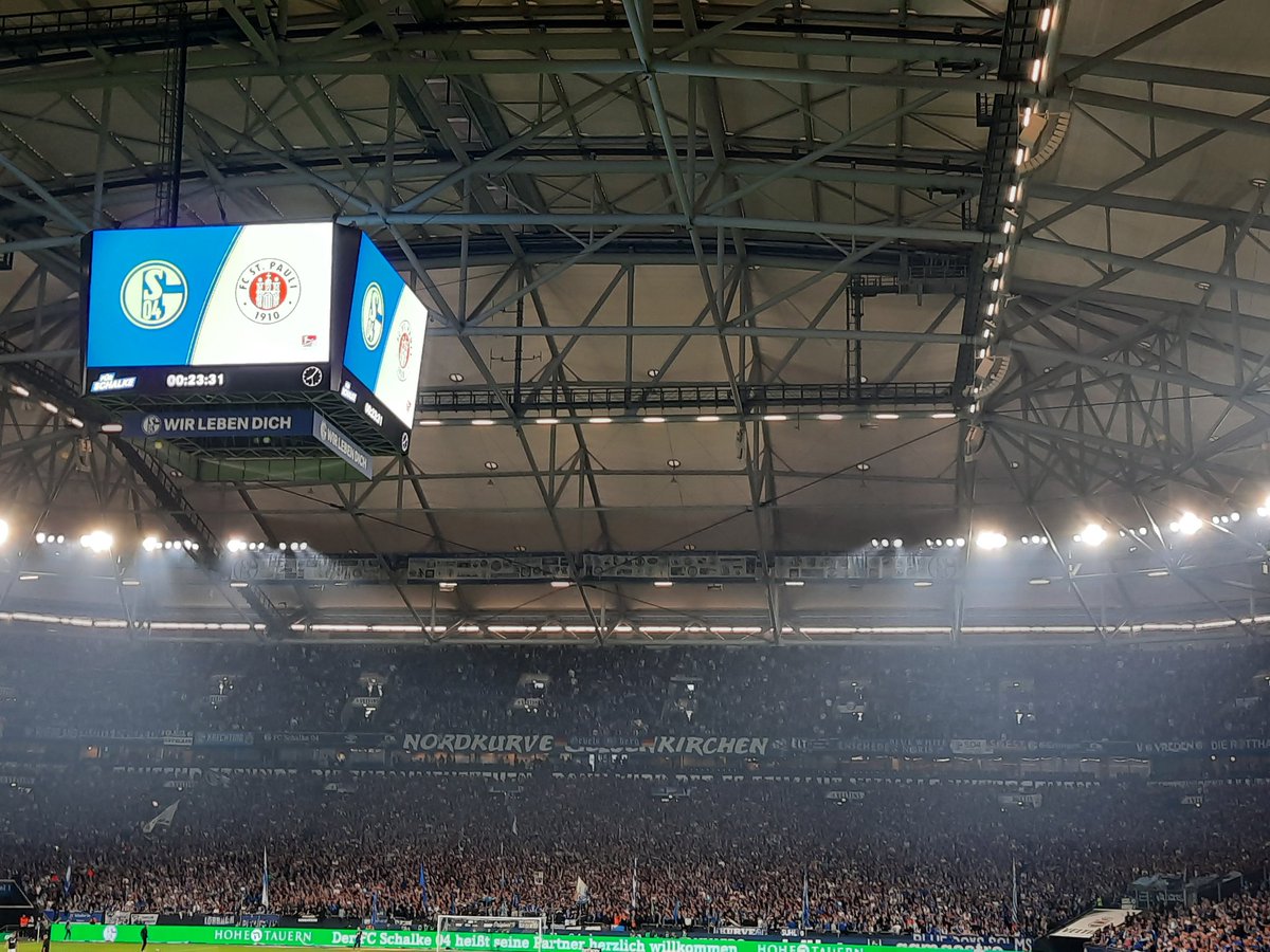 LauraReimerink's tweet photo. FC Schalke-St. Paulie https://t.co/LXfZXt9g9k