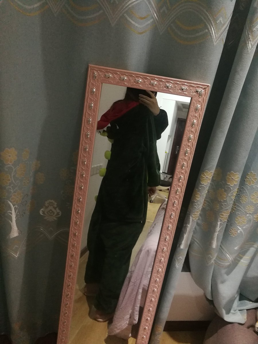 qz_0_0's tweet photo. 睡不着觉。。 https://t.co/jBlW7B7nlM