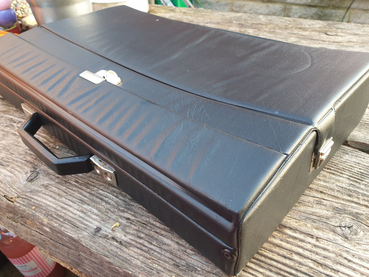 FishlockTony's tweet photo. #ZXSpectrumPlus Does this make it portable, I populated this case that @AnnieRat1 and I picked up a few weeks back when a old computer place was shut down https://t.co/qbCL2UtzsG