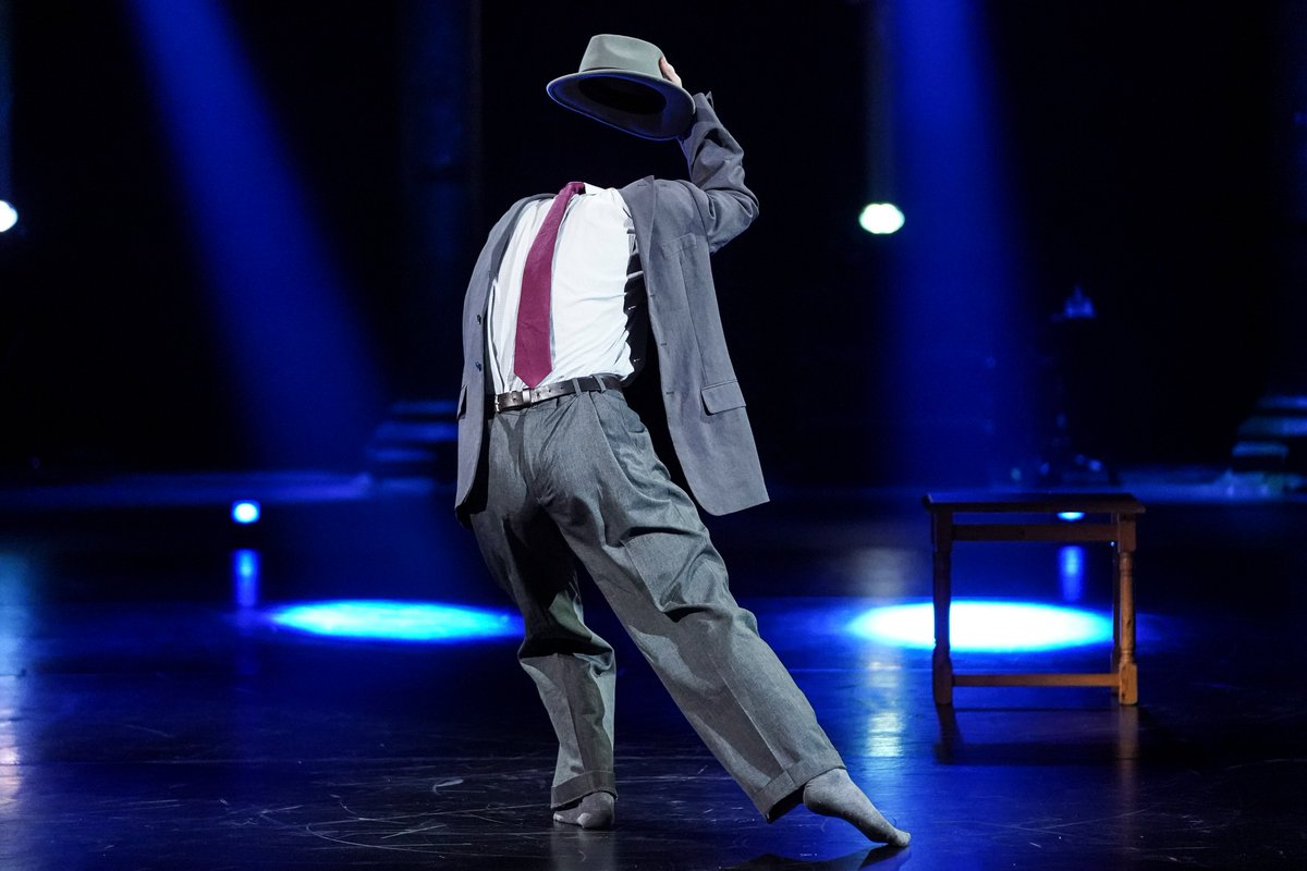 WOW 🤩 2019 #bbcyoungdancer Winner Max Revell delights with a captivating performance as he returns to the <a href="/bbcyoungdancer/">BBC Young Dancer</a> stage for a special appearance!
Thank you Max ❤️
#bbcyoungdancer #youngdancer