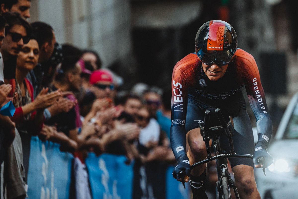 Deep in the hurt @giroditalia #allin #Giro @ChrisAuldPhoto