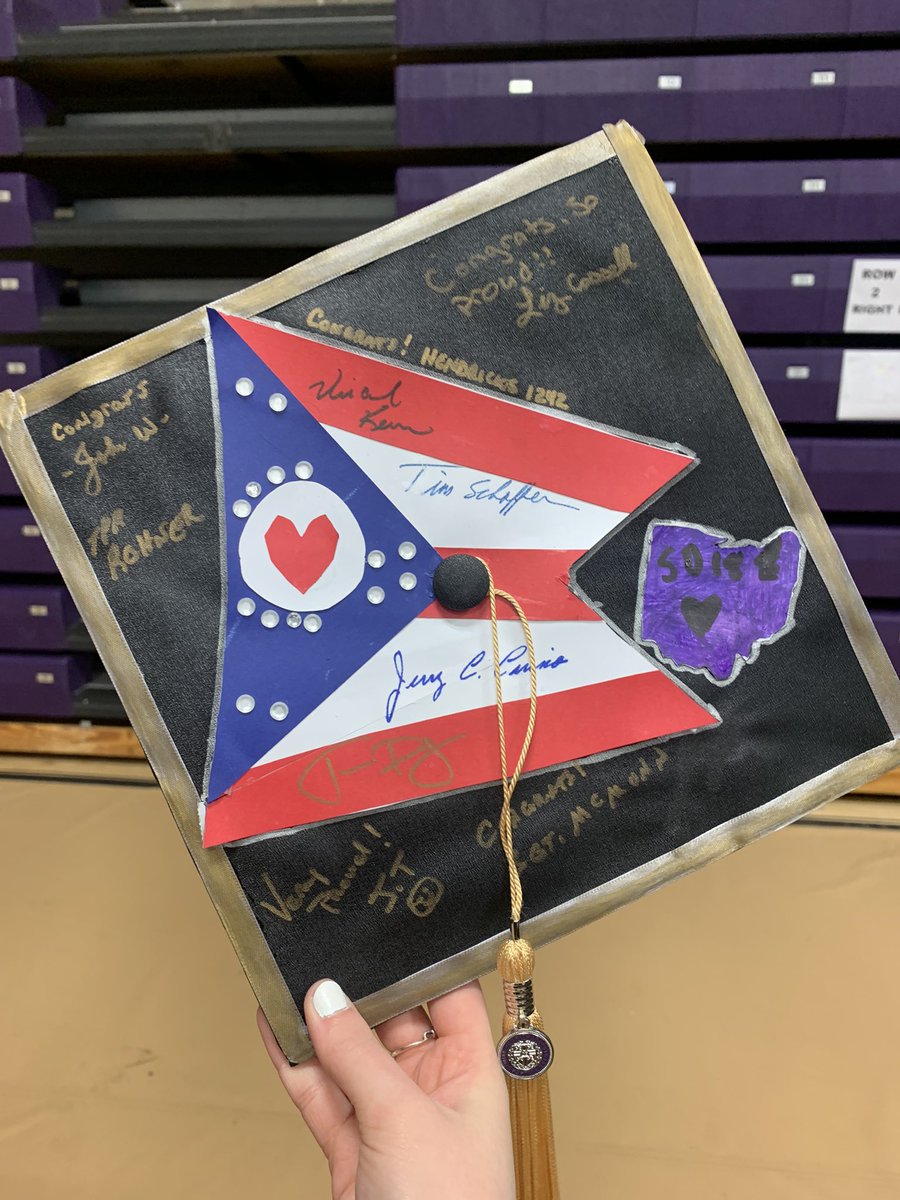 Lynfree99's tweet photo. Graduate college with your boyfriend you graduated HS with too, in a cap representing your job at @OhioStatehouse?!? BET https://t.co/QwhlWSWJjv