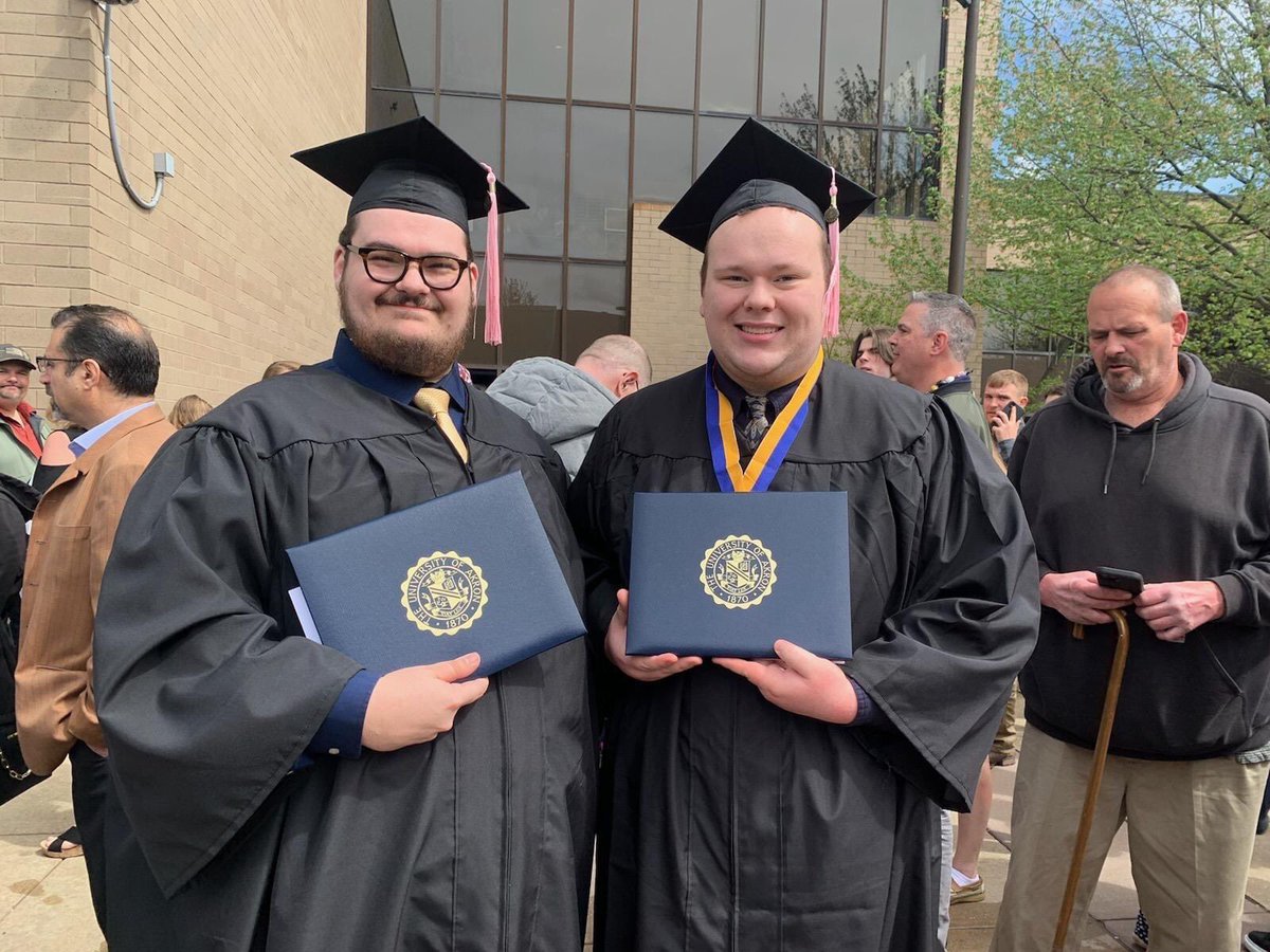 uakronmusic's tweet photo. Congratulations to all our School of Music students receiving their Bachelor or Master of Music degrees today, including Nicholas Burwell and Nicholas Stutzman, receiving their Bachelor of Music Education degrees!
#uakronmusic #ForeverAZip #zipsmusic #graduation https://t.co/oVw9wdyRyO