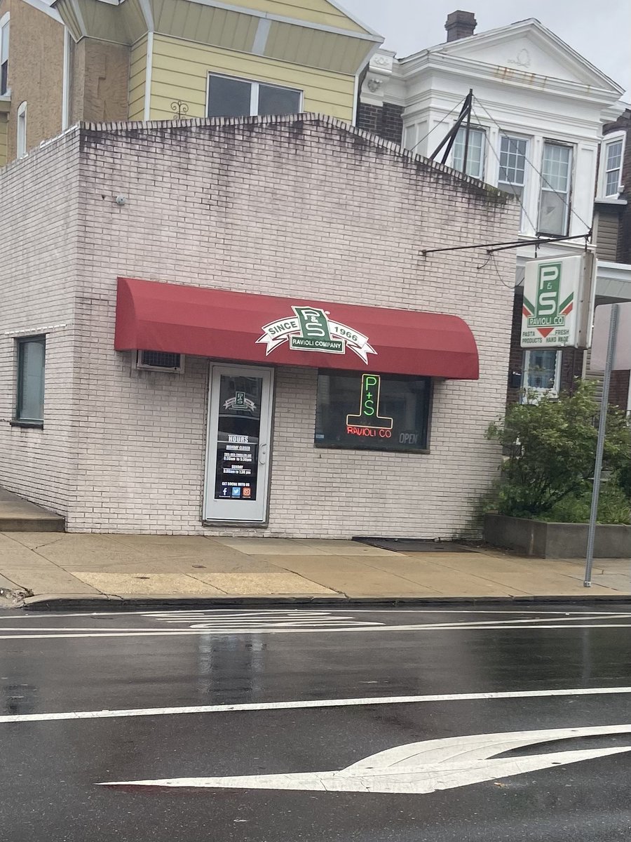 meechone's tweet photo. Come to Tacony for the good stuff https://t.co/23FcueS1dp