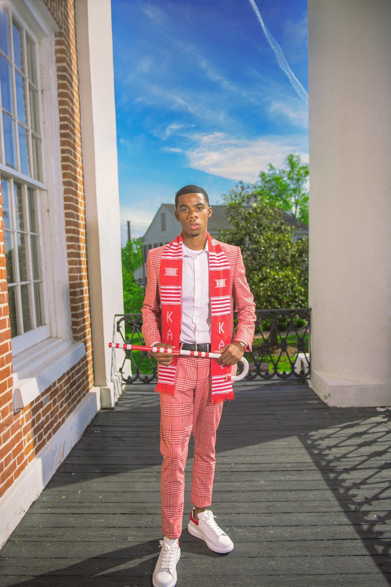 _therealmaut's tweet photo. Success is not final, failure is not fatal: it is the courage to continue that counts. May 14th loading..💜💛
✅Magna Cum Laude
✅Presidents’ Scholar
✅Job with Fortune 500 Company
✅Computer Science Club
✅Member of multiple Honor Societies 
📸: @drefilmpro https://t.co/lTVBOBTlcP