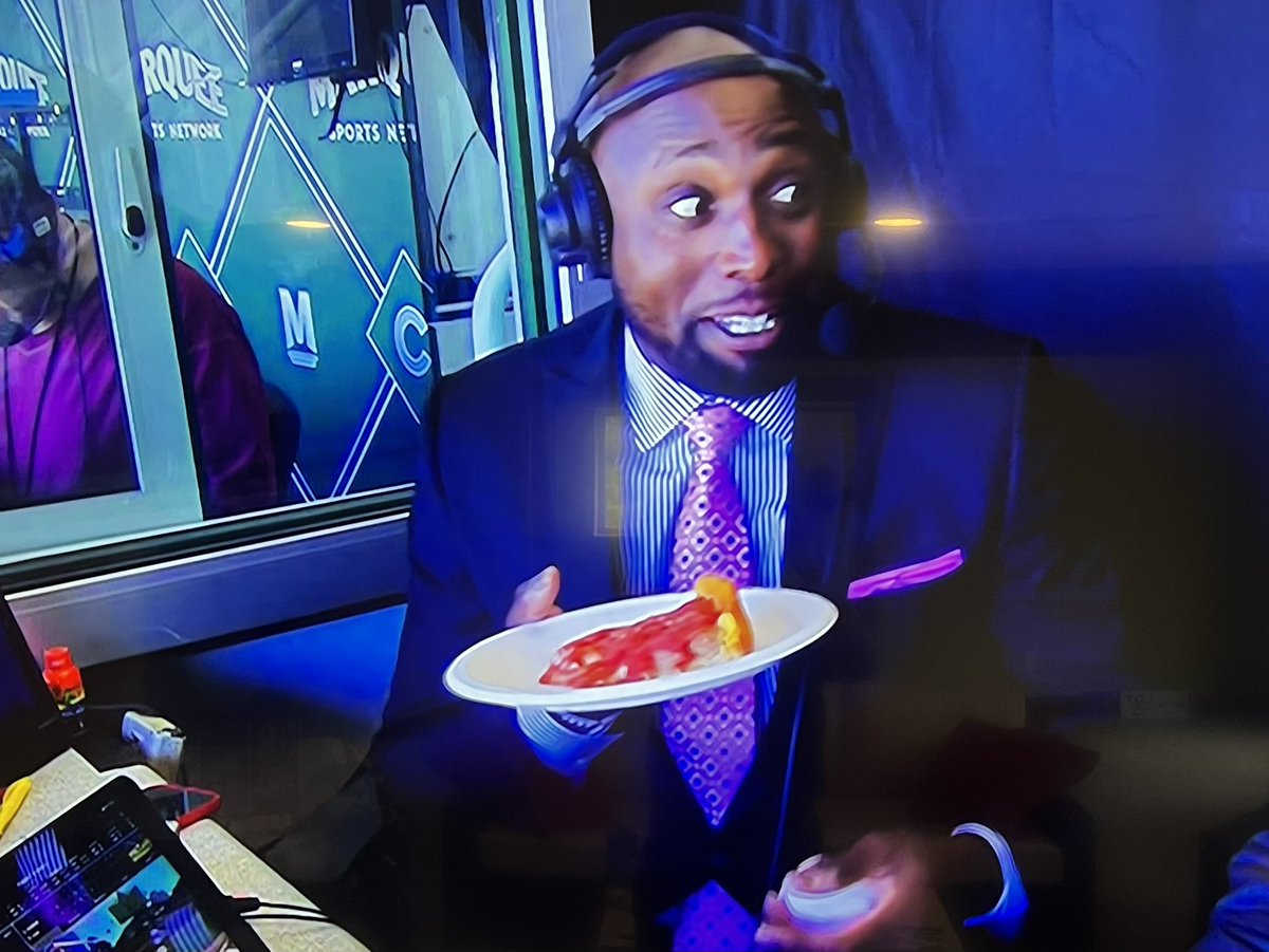 MichaelDubron's tweet image. I hope he’s here to stay. @DTrainMLB has been an absolute pleasure to listen along side @Joe_Davis @SportsNetLA You’ve hit a homer with this match up. #Dodgers @Dodgers @BlakeHarrisTBLA Enjoy your pizza #DTrain #LetsGoDodgers