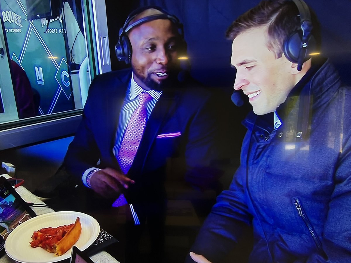 MichaelDubron's tweet image. I hope he’s here to stay. @DTrainMLB has been an absolute pleasure to listen along side @Joe_Davis @SportsNetLA You’ve hit a homer with this match up. #Dodgers @Dodgers @BlakeHarrisTBLA Enjoy your pizza #DTrain #LetsGoDodgers