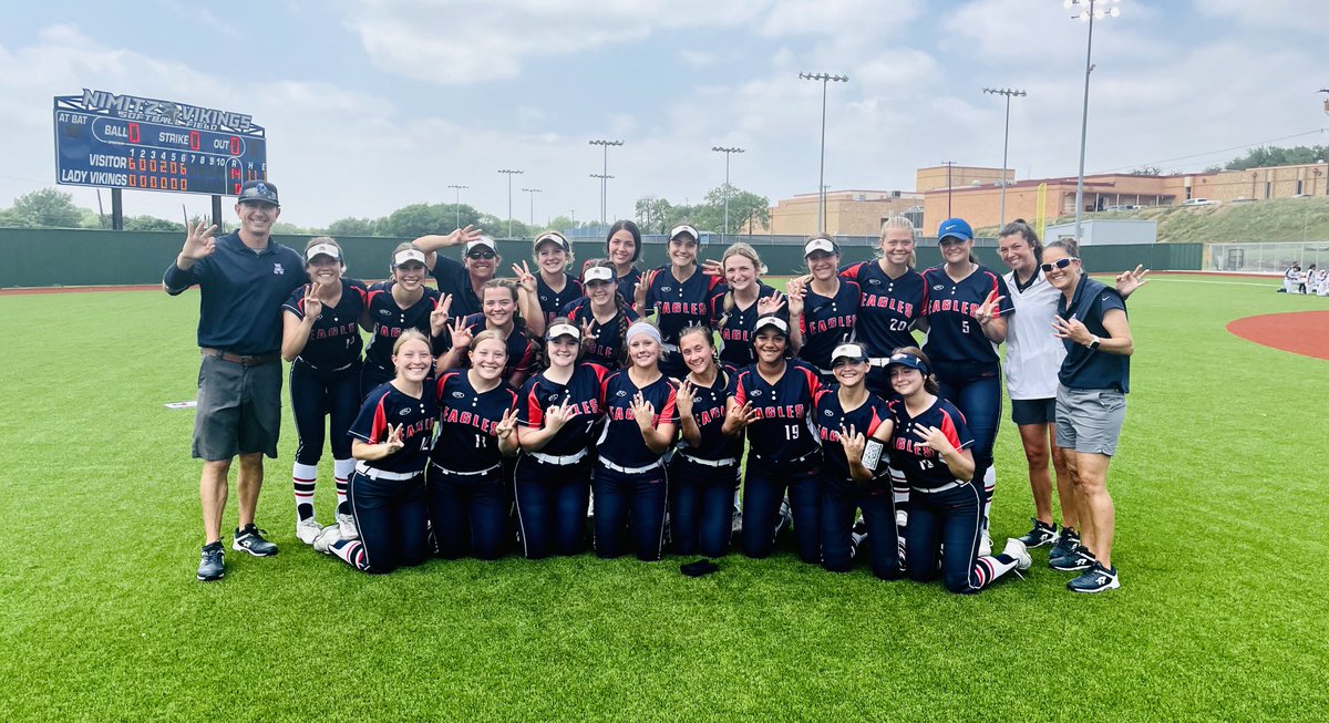 kimgarner20's tweet photo. Congratulations ⁦@softball_allen⁩ Area Champions🅰️🆙🥎💪🏼 https://t.co/sUZPyjGAmm