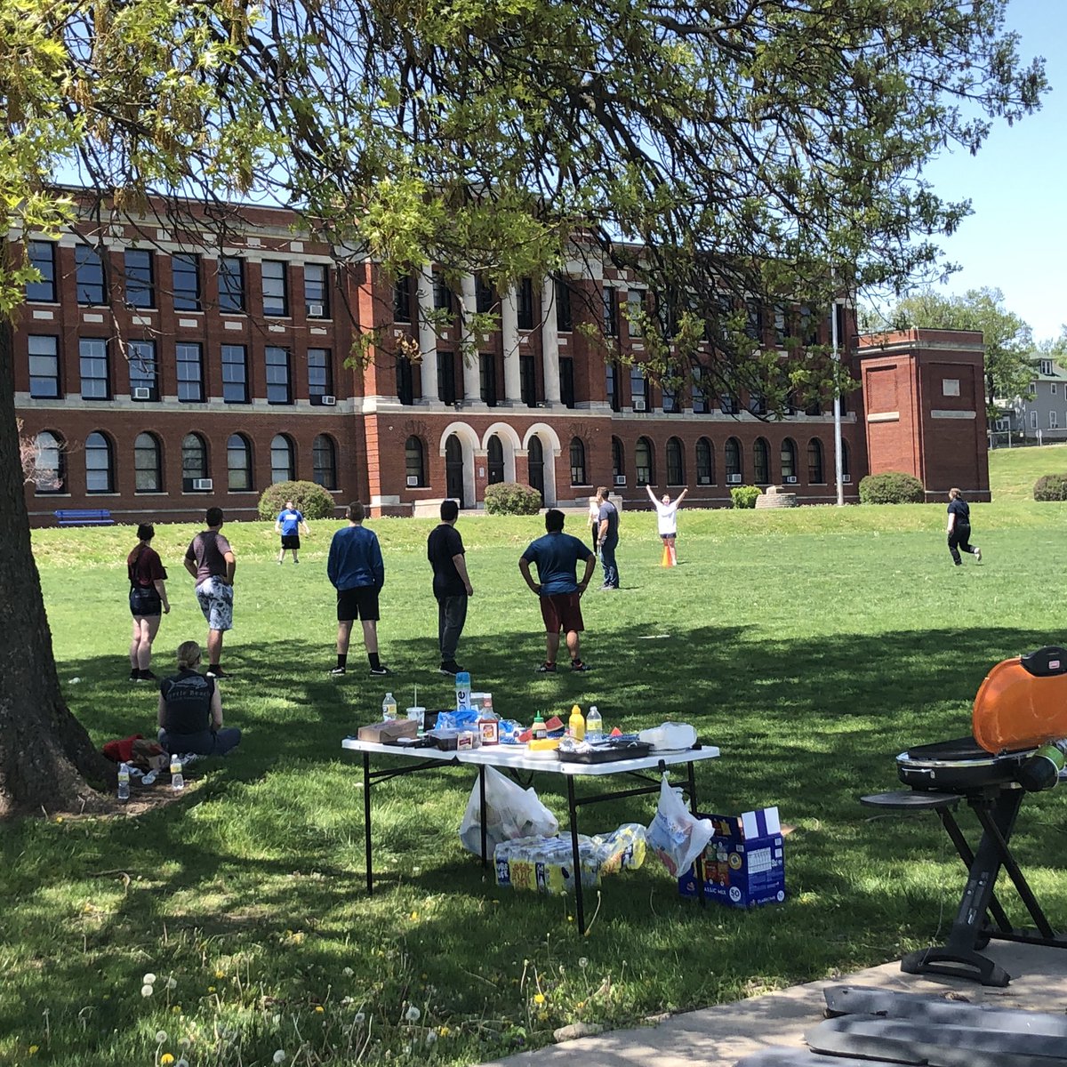 CHS_JROTC's tweet photo. Picnic after the a parade https://t.co/rQs1lh5mzf