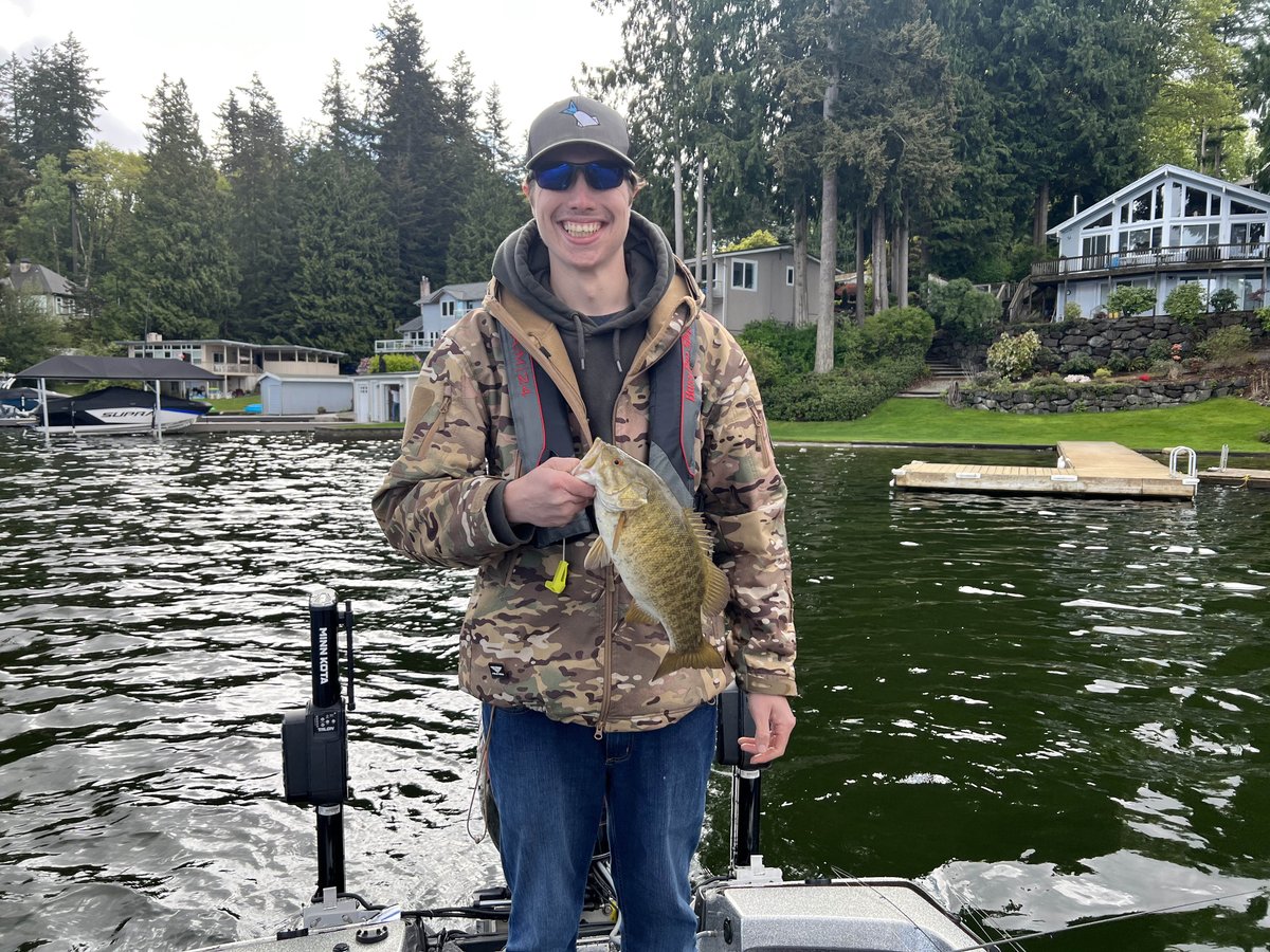 365Charters's tweet image. Well, it’s that time. Humminbird Solix Mega SI+ with Mega 360 showed us where they were and the new St.Croix Victory rods did the job! #stcroixrods #bestrodsonearth #humminbird #humminbirdelectronics