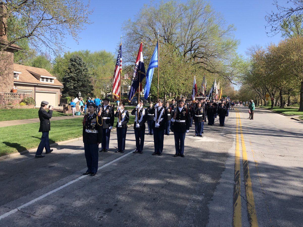 CHS_JROTC's tweet photo. RO at the Apple Blossom Parade https://t.co/cjuTv2myBy