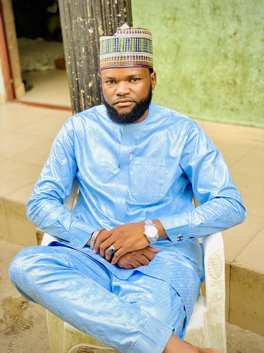 HuzaifaHamza66's tweet photo. If ur actions inspire others to dream more, learn more, do more, nd become more, u are a leader. Boys re not smiling. https://t.co/Zk8PCWoQ6K
