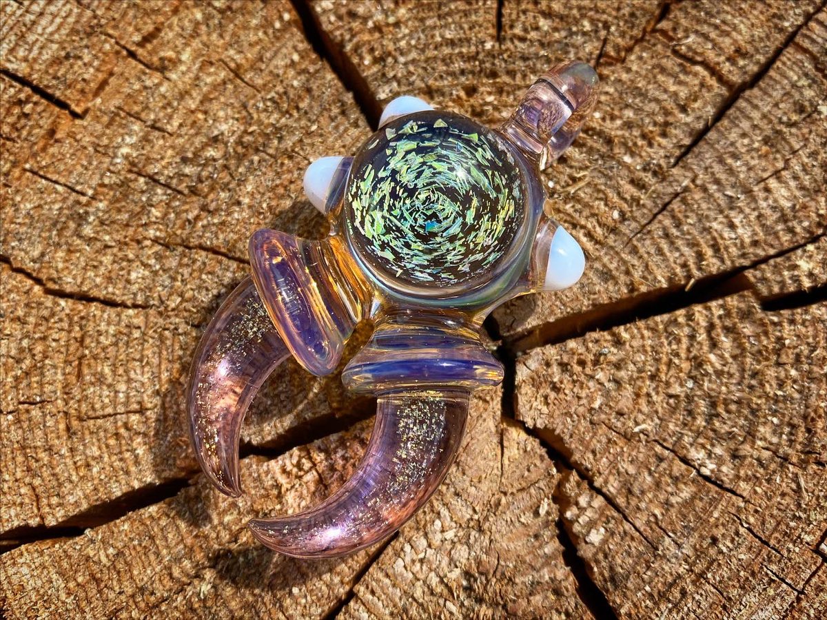 ubatuba_alex's tweet photo. Mini Warlock pendants #7-#9 #warlock #warlockstatus #upgradetowarlockstatus #alienjewelry https://t.co/ygA6zhCfNj
