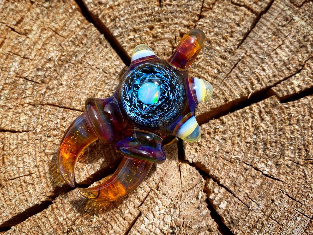 ubatuba_alex's tweet photo. Mini Warlock pendants #7-#9 #warlock #warlockstatus #upgradetowarlockstatus #alienjewelry https://t.co/ygA6zhCfNj
