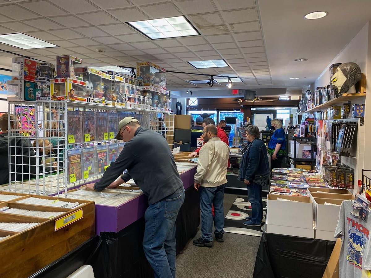 RubbCityComics's tweet photo. #Comicbook fans keep streaming in to @RubbCityComics for #freecomicbookday. Stop by and see us downtown Akron today. We are open until 7 pm! https://t.co/21zYhB626z