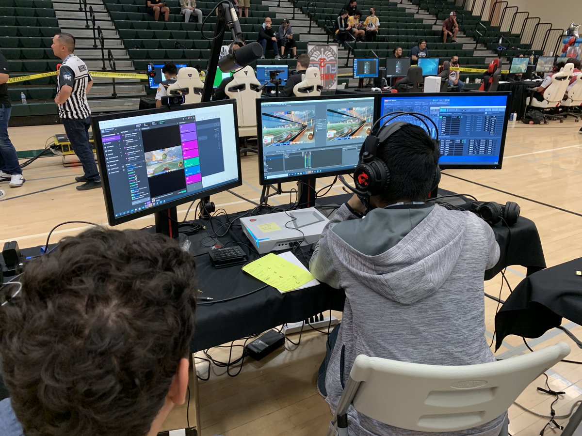 kurtmadden's tweet photo. At the @FuelFusd District Competition at @HooverPates today. Next door was the first FUSD RED (Robotics Engineering Design) Competition. The Fresno Unified Tech & Goal 2 Teams raised the bar even higher! The creativity, innovation, teamwork of the students was amazing! #Geeksrock https://t.co/jPQnwYC7v9