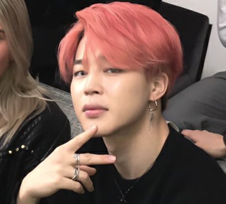 vmyloved's tweet photo. Vmin black &amp; pink https://t.co/iBwyzRGiWU