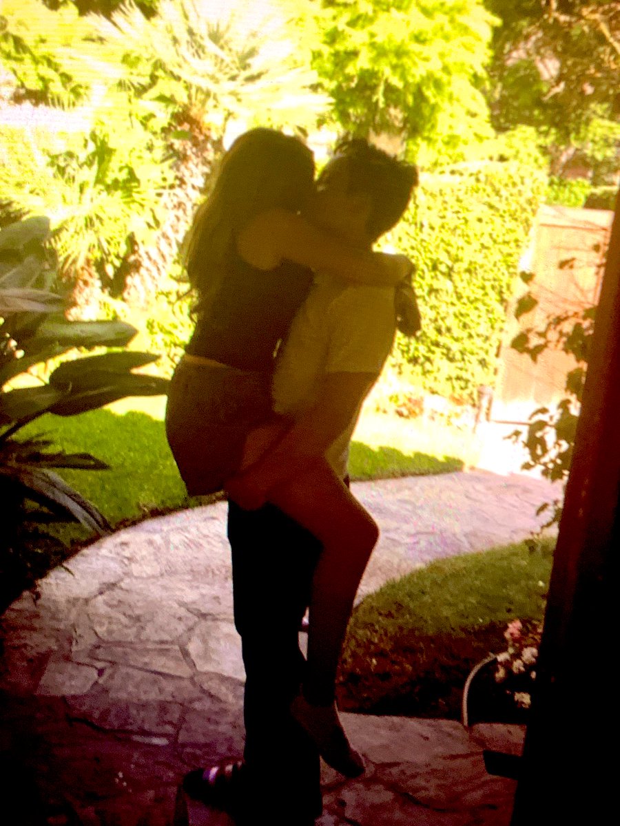 ____nomi_____'s tweet photo. The good old days (The Kissing Booth, 2015) https://t.co/JZQxHUFhcp
