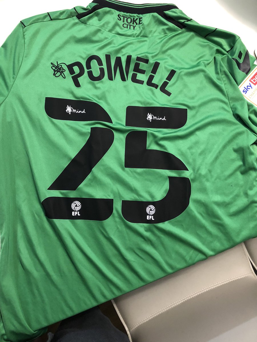 Stoke fans (or just football fans) , im sending out some shirts next week to previous winners from a while ago and have this for a lucky winner , signed by the team.  👇 

Like and retweet and il pick a random winner tomorrow . Good luck ❤️👍🏼