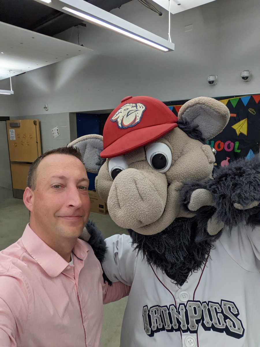FeRROUS stopped by Ramos Friday morning to greet our students and staff. I think this guy has a future in educational leadership!