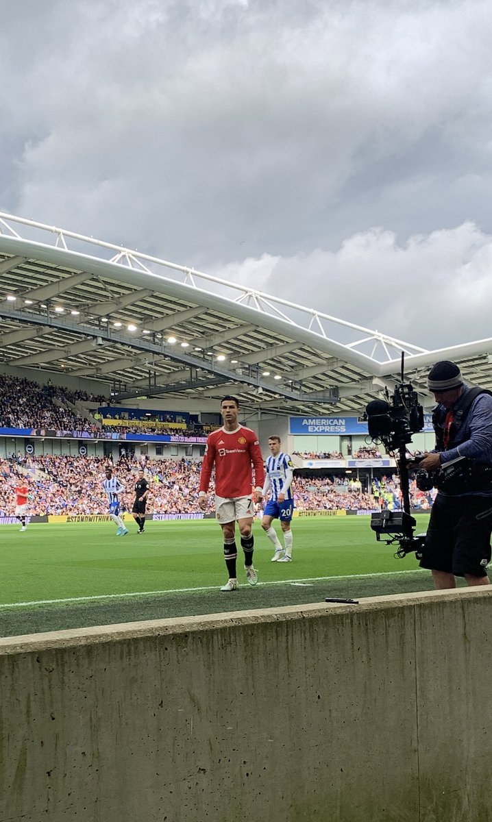FBRSocials's tweet photo. I have finally seen the goat #CR7𓃵 https://t.co/SYlSjYOzYg