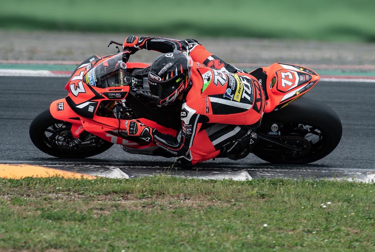 Gara 1 P1
Che gran bel lavoro!!
Domani gara 2, concentrati!!
Grazie #tcfracingteam <a href="/dunlopmoto/">Dunlop Motorcycle</a> @yssitaly 
<a href="/caberghelmets/">Marius</a> <a href="/awa_racing/">AWA Racing</a> <a href="/macnaridinggear/">Macna Riding Gear</a> @stylmartin_official