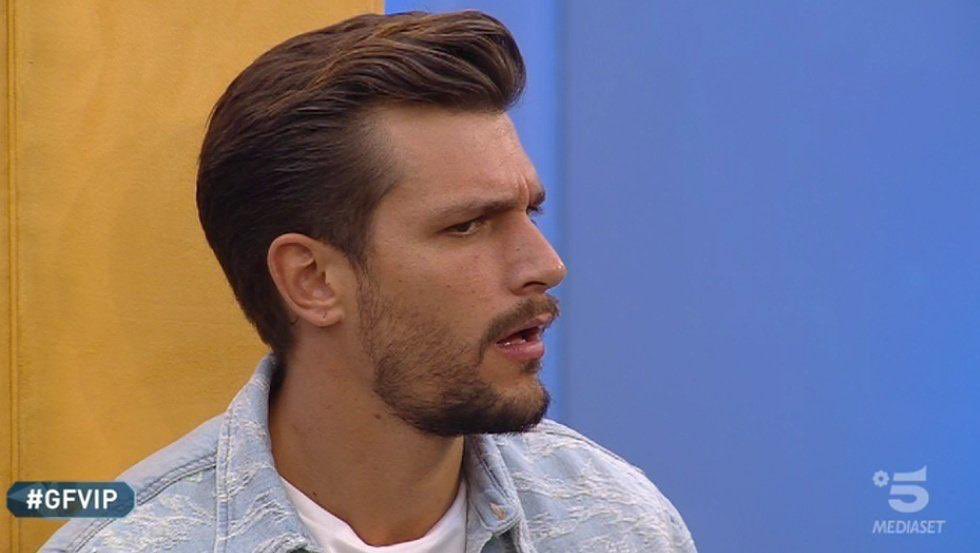 Ludovic43209116's tweet photo. “Sissi è stata la nostra dancing queen”
Ma quando esattamente? #amici21 https://t.co/dVTcHlqCOz