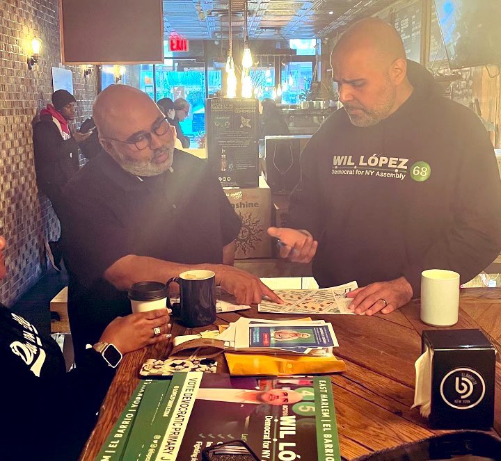 mrortegany's tweet photo. π’ A LOT of rain wonβt stop @LopezforNY & @citizenactionny! #MightyDuck
- Knocked on over 720 doors
- Connected w/ hundreds of residents
- These are real numbers! βπ½
Want to help? Volunteer at https://t.co/j5MwTHYfkH https://t.co/rcancvPSOb