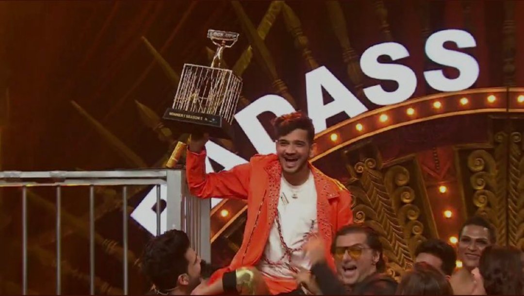 Maz05Sahin's tweet image. Congratulations @munawar0018
U did it #MunawarFaruqi ❤️
#LockUppWinner #altbalaji