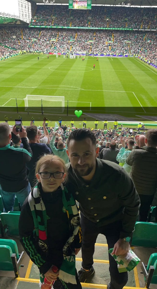 liamcusack89's tweet photo. Hand in hand there with my little daughter 🎵☘️💚 https://t.co/dxMUbvY6vb