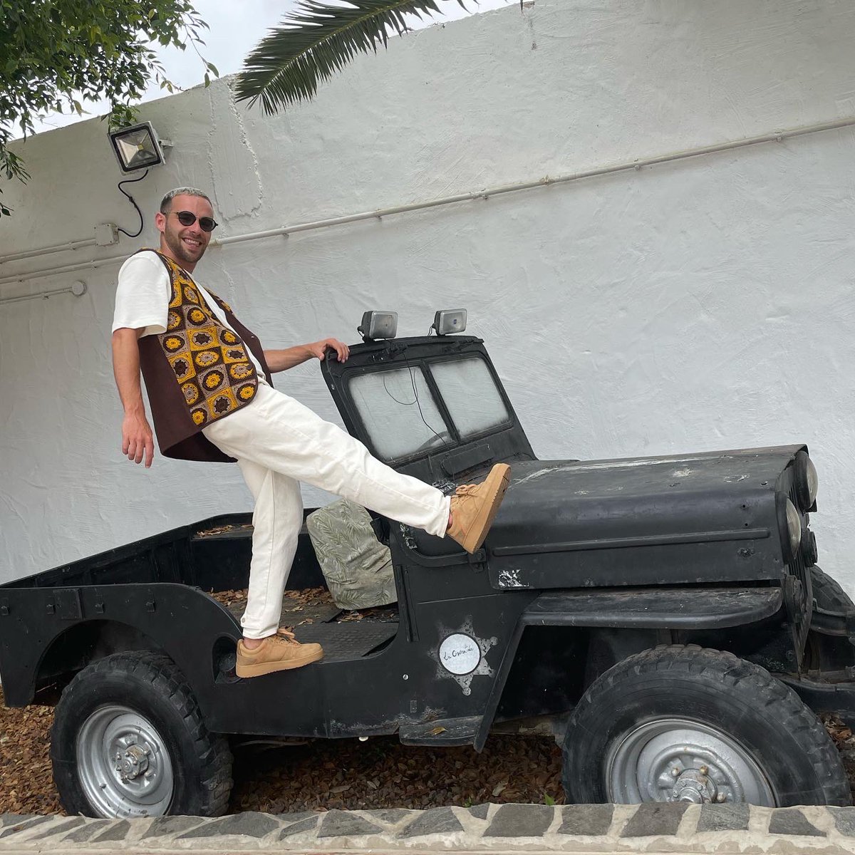 DrewViera2's tweet photo. Soy un #todoterreno 🚘 https://t.co/d7FSnBdxxc