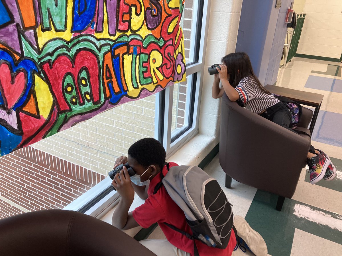 BrendaWinters18's tweet photo. @NISDWWT Green Team taking learning inside on a bad weather day. Nothing can stop us from enjoying nature!  #welovenature #persistantlearners  #sciencenthusiasts @SollarsAmalia @jessicagkelley @Diana_IGuerra @CPWWTECSE @LizetteWWTECC https://t.co/n6v6ATxaEh