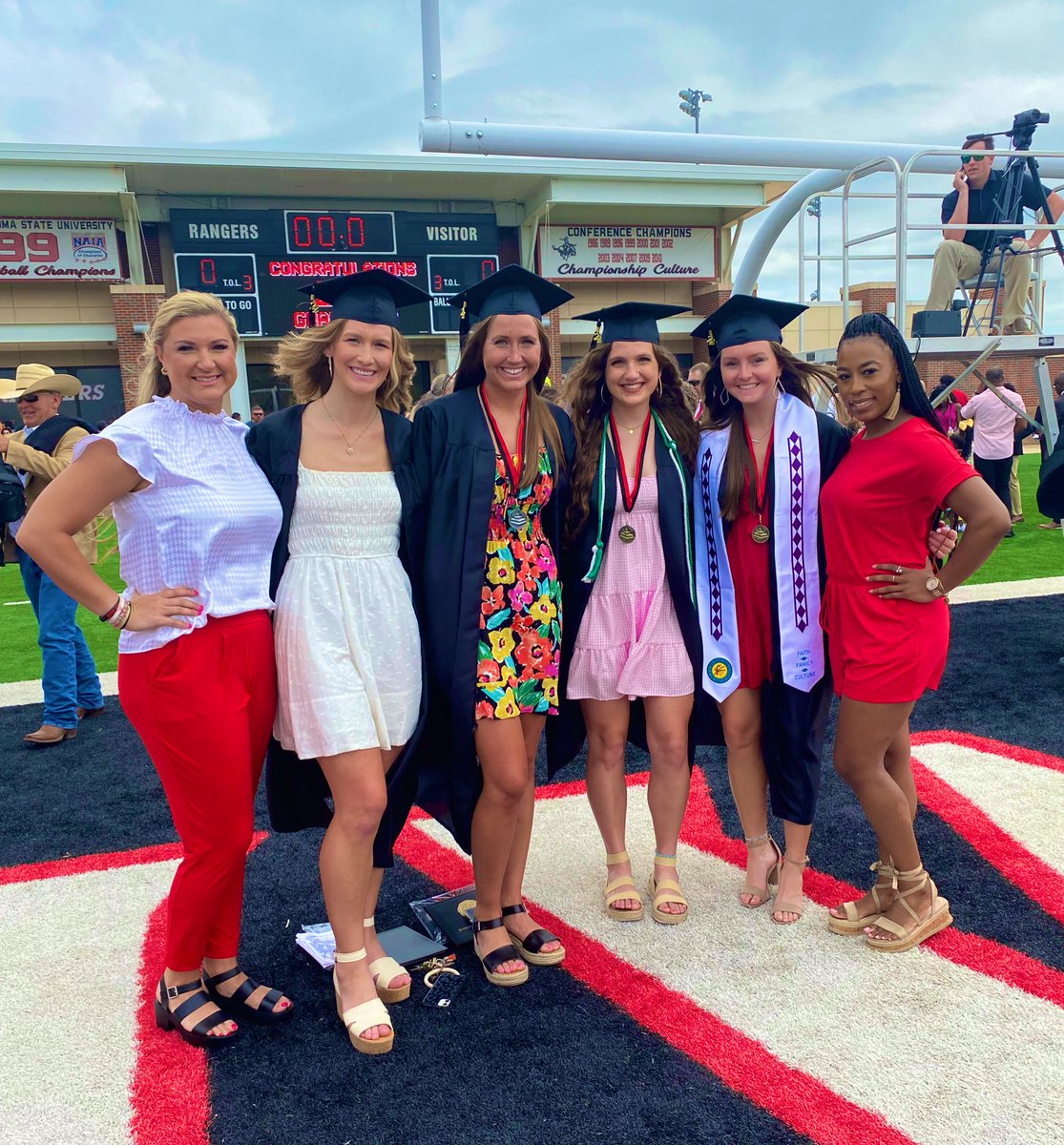 So proud of our seniors and all they have accomplished on and off the court. These are amazing young women who will go on to do amazing things! 🤍