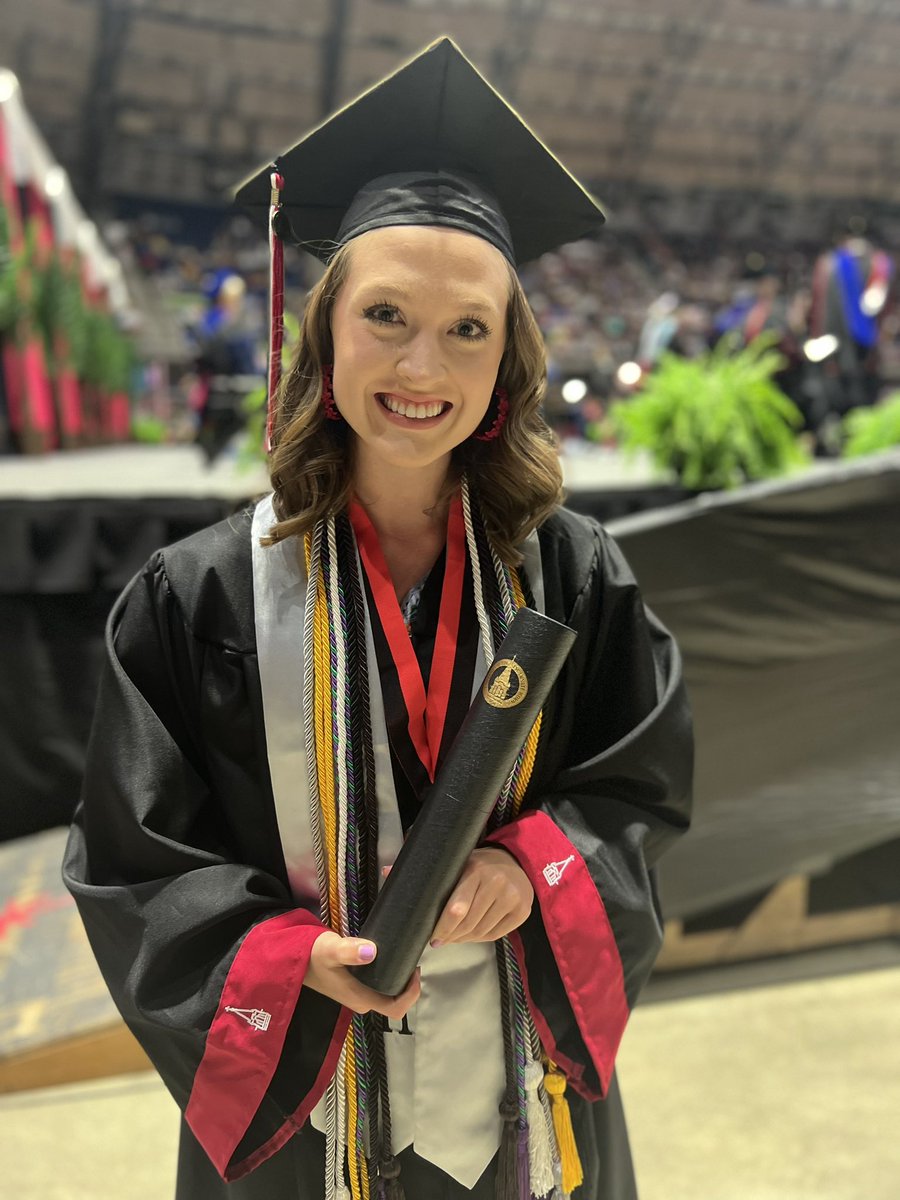 Miss Fiesta San Antonio is now a #UIWGrad!