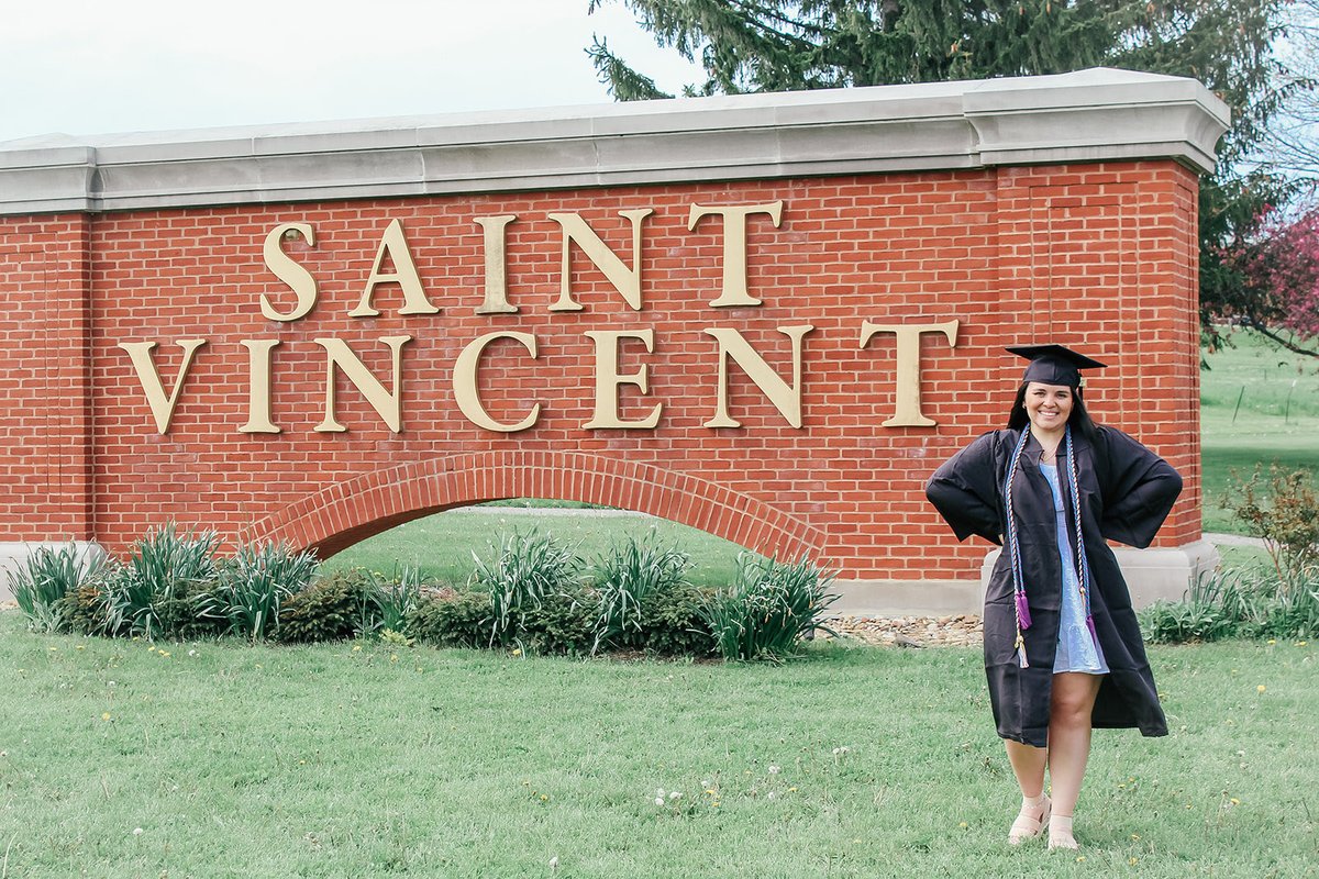 Bucnguids's tweet photo. PROUD DAD ALERT!!!!
Congratulations my babygirl @_riss22⁦_ !!!! Off to do wonderful things, I’m sure of it. So damn proud of you! You’re going to be a great teacher. https://t.co/2To1EyHEhO