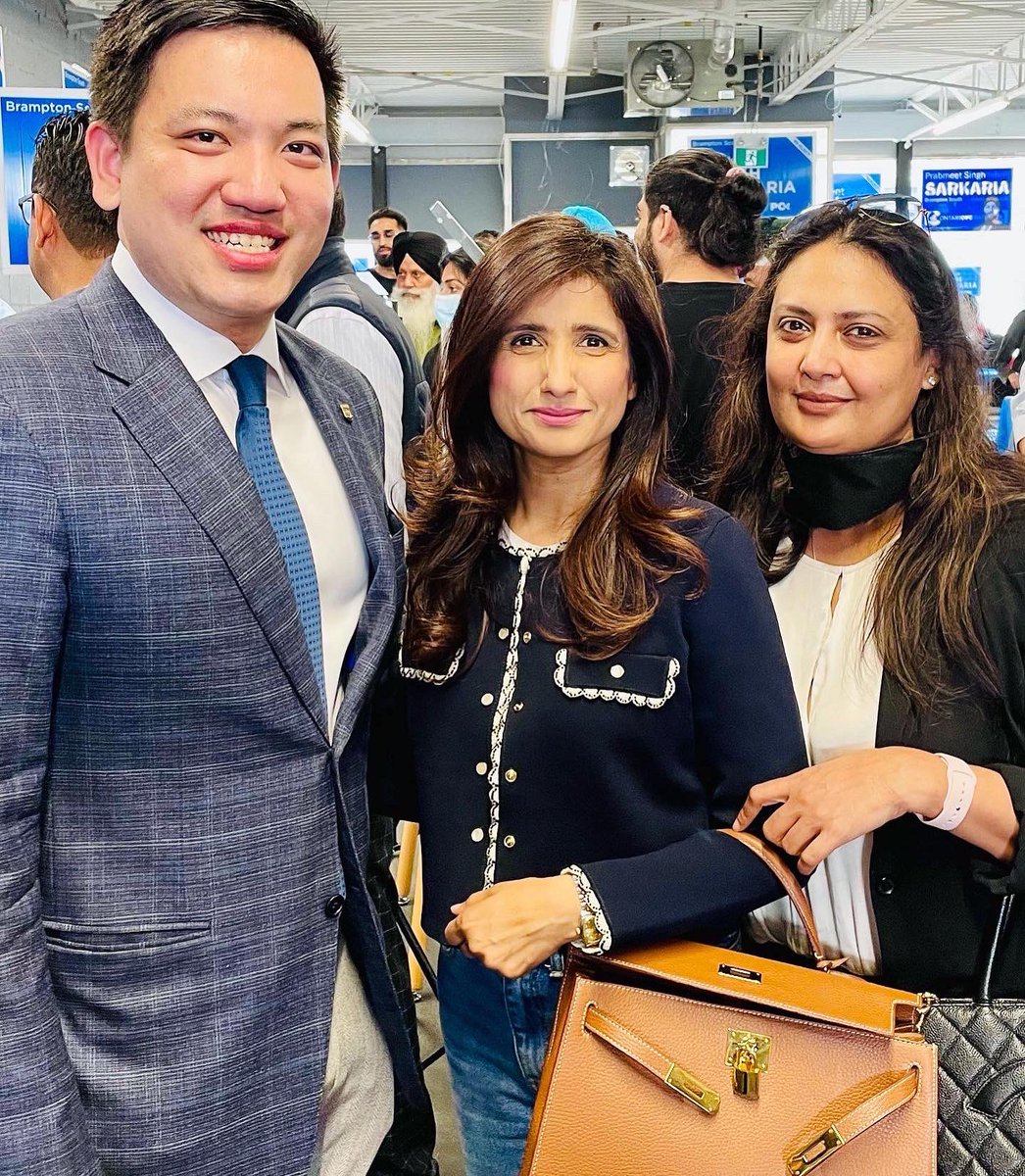 cmusarat's tweet photo. My friend Parabmeet Sarkaria’s campaign office opening. What an event with fireworks and Brampton style rally!! Great to see Charmaine , Graham, Hardeep and Amarjot.
Thank you Prab for the invite.@PrabSarkaria @BramptonGraham @sandhuamarjot1 @fordnation @OntarioPCParty https://t.co/pl3e7QEWr3