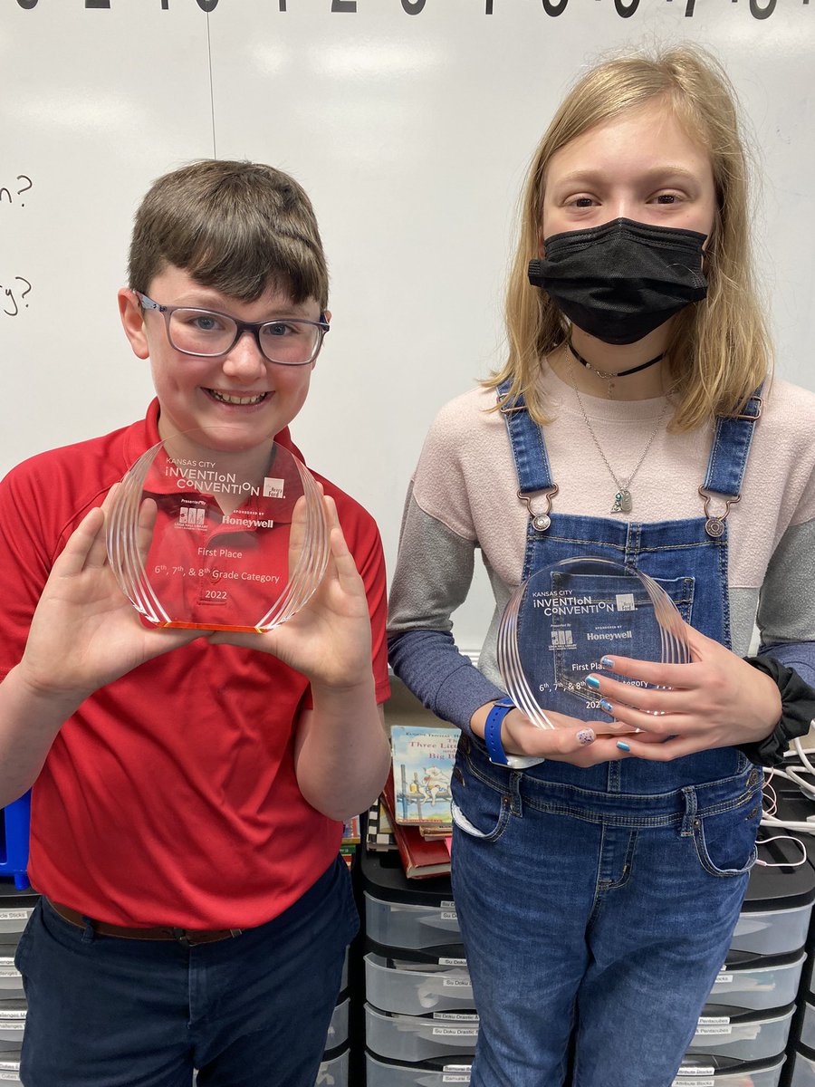 Congratulations to these two for winning FIRST PLACE in their age category at the #kcic invention convention! <a href="/tuleybirdtweets/">Brooke_Tuley</a> @SunflowerSMSD